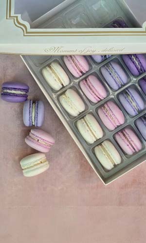 قیمت شیرینی ماکارون وانیلی